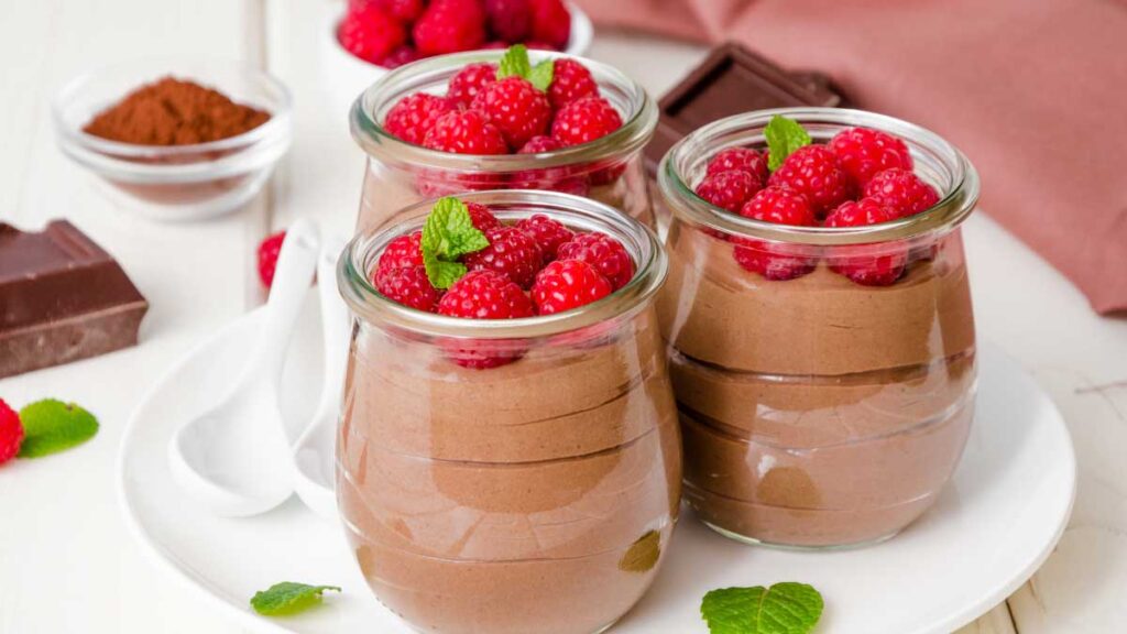 How to make chocolate mousse The path to light and fluffy chocolate mousse involves a few key steps: Beat egg whites and sugar until foamy;